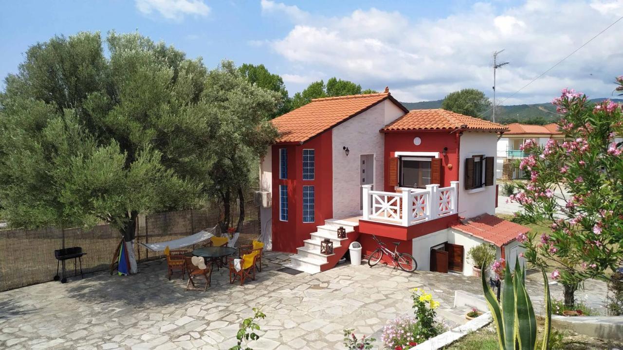 Vanna'S Holiday House Ierissos Exterior photo