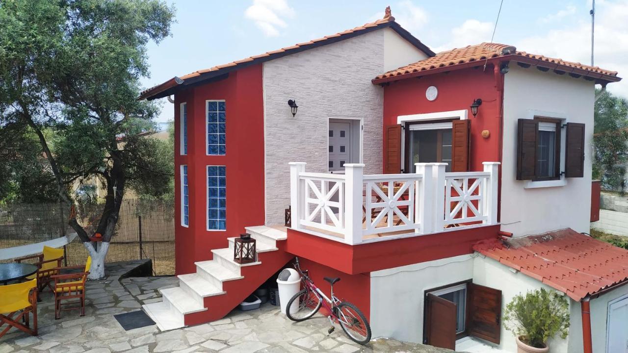 Vanna'S Holiday House Ierissos Exterior photo