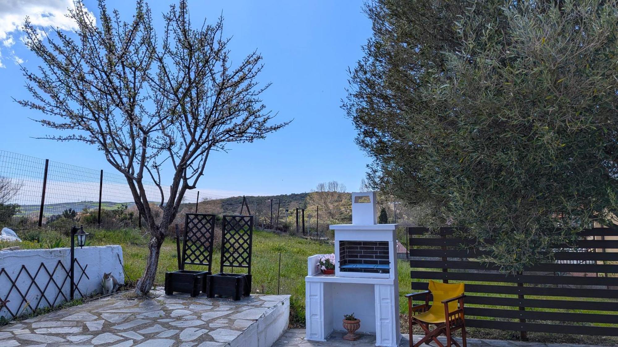 Vanna'S Holiday House Ierissos Exterior photo